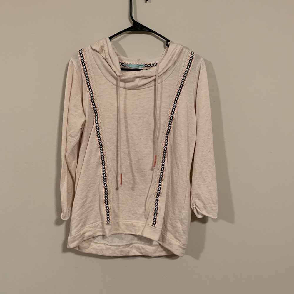 Maurice’s three quarter sleeve sweatshirt